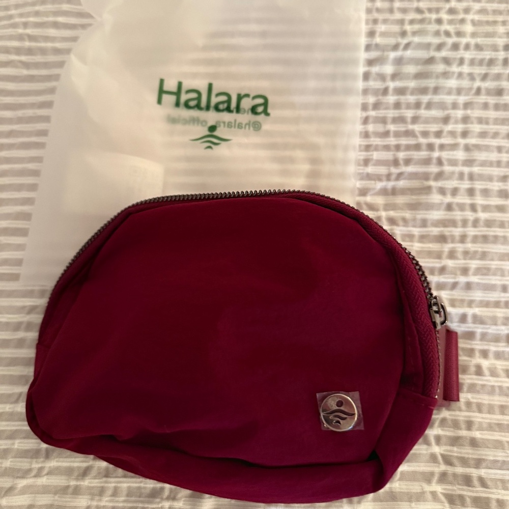 Halara Logo Casual Waist Bag - New